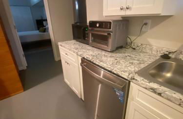 Cozy 2BR suite w Sauna - Foto 6