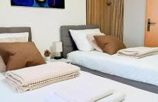 GADD Ferienwohnung # 002 Glück an der Donau # Best Elegant Suite 24#7 Check in - Foto 3