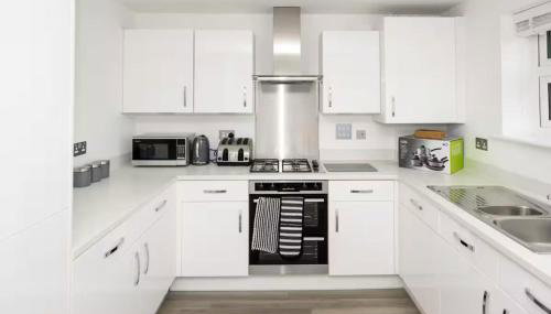 Cosy 5 Bedroom House With Parking - Foto 3