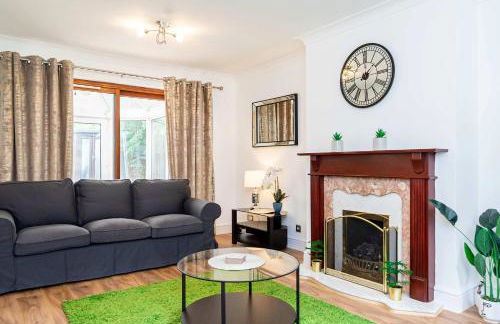 Spacious 4 Bedroom Home in Central Milton Keynes - Foto 10