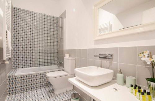 Increíble nuevo 3BD 2BTH - Centro de la ciudad - Foto 31