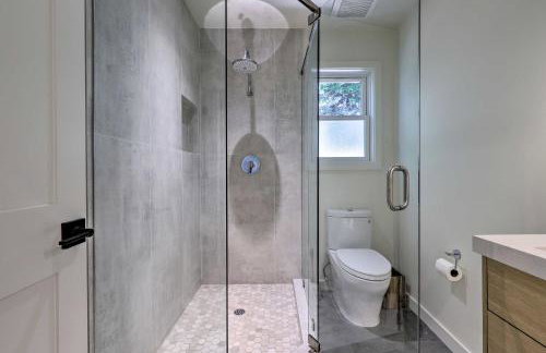 Luxe Wine Country Getaway with Vineyard Views - Foto 24