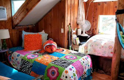 Magical Tree House Rental Nestled in the Woods on Farm Retreat near St. Louis, Missouri - Foto 25