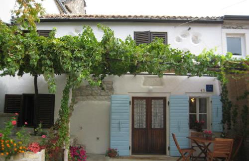 Holiday Home Troštova Kuća - Photo 1