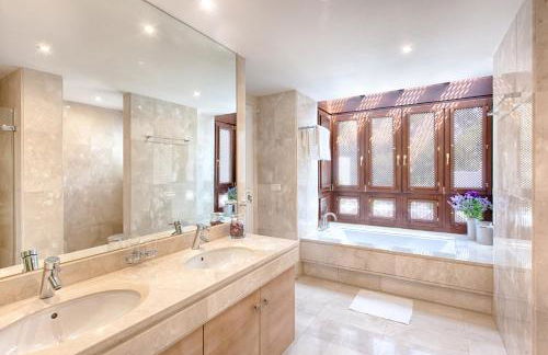 Hanami Alcazaba Beach Penthouse - Photo 42