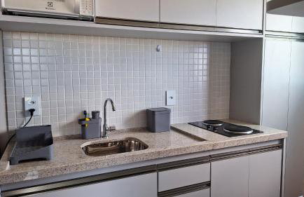 Apartamento Quarto e Sala, varanda, vista mar com infraestrutura - Foto 14