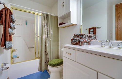 366 Shared Acres, Lake Access Ozark Getaway! - Foto 35