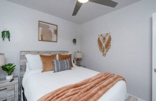 New! Miami & Calle Ocho Simpson's Funhouse! - Photo 17