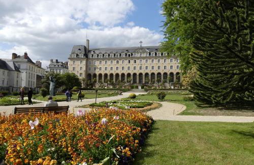 Gite Du Passant Rennais avec balcon sur cour - Foto 24