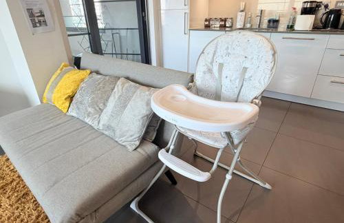 Stylish 2 bed Flat in London with River Thames views Access to boat rides into London-Near O2 Arena and Excel, Fast Wi-Fi, Free Parking, Excellent links Elizabeth and Southeastern Train Line - Foto 63