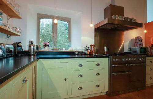 Kerslake House - Photo 13