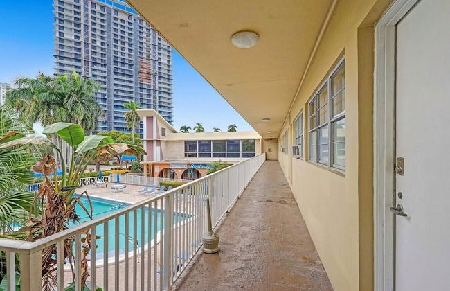 Hallandale Getaway With Pool Near to the Beach - Foto 12