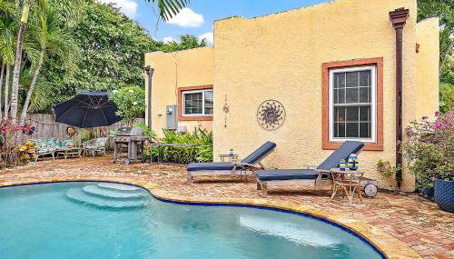 Casa De Marita - Backyard Bliss with Pool in Historic Sunshine Park - Foto 2