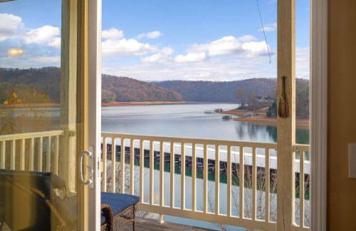 Family-friendly Home Hot Tub Lake View & Pool Access - Foto 56