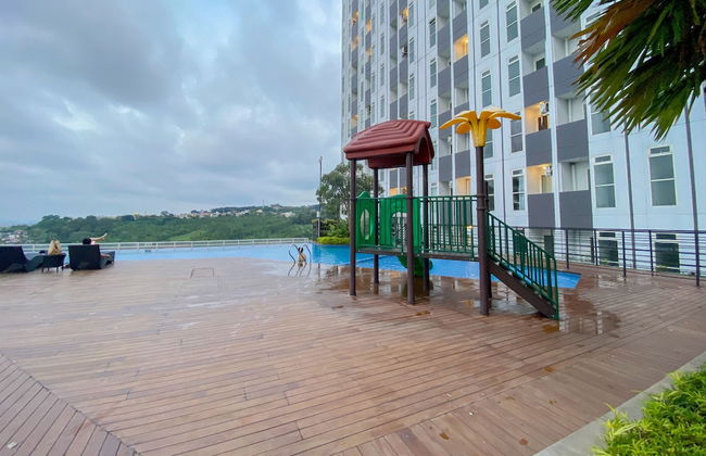 Homey And Cozy Living Studio Amartha View Apartment - Foto 16