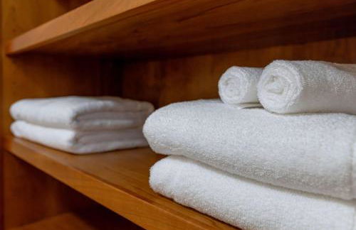 TreeTops Spacious Architectural Retreat - Foto 36