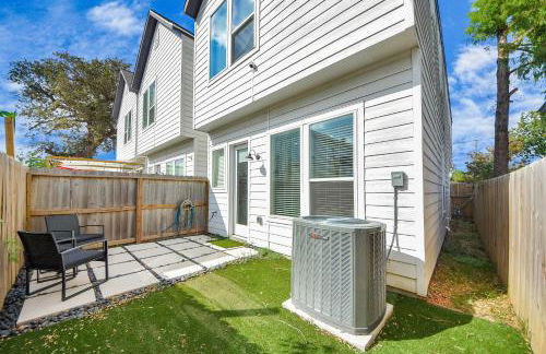 Stylish & Spacious 3BR Gem With Hot tub Near Downtown - Foto 44