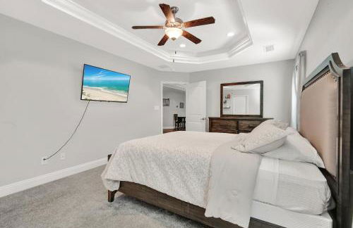 Nice 4-Bedroom home 15 mins from the beach - Foto 11