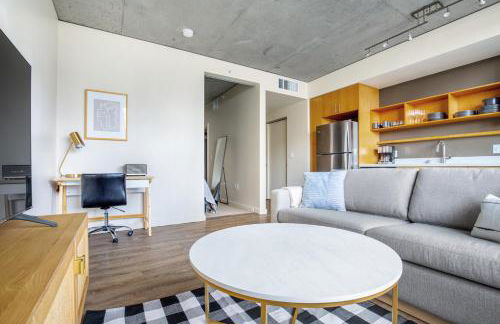 Downtown Bellevue 1BR w Lounge Gyms nr shops SEA-125 - Foto 2