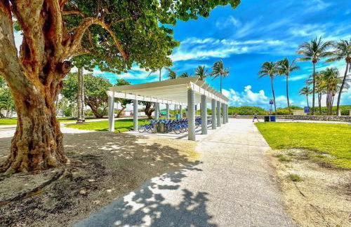 One block from beach South Beach Ocean Dr-King Bed - Foto 12