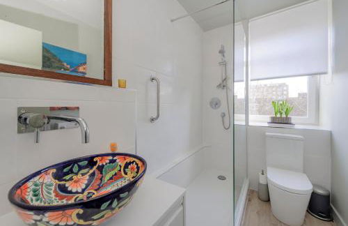 Veeve - Camden Parkside Apartment - Foto 13