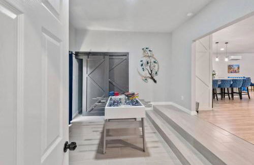 Gorgeous 6BR Sleeps 18 w Hot Tub - Foto 35