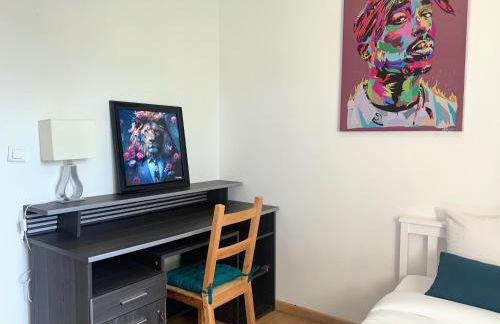 COQUELICOT - Spacieuse maison 172m2 - 4 chambres - Parking Privé & Wifi Gratuit - Foto 11