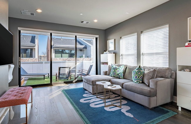 Modern Home, Private Balcony, Near Rainey & Lady Bird Lake Haus of Z - Foto 49