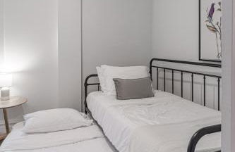 Ann Avenue 3BR St Louis Home with Games and Free Parking - Photo 29