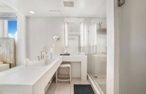 Luxury Corner 1 BR W Residence with Fantastic Intercoastal Views, Pool & Hot tub - Foto 13