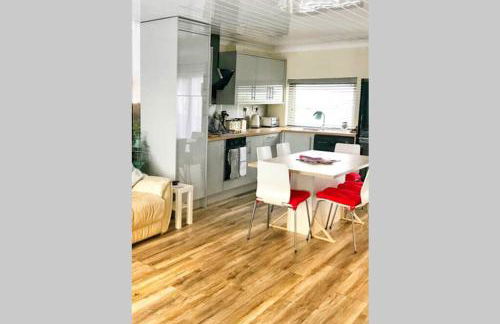 Combe-n-Sea - Foto 4