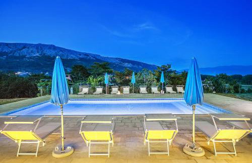 Apartments Juranić - Photo 12