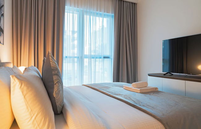 YOUR STAY Apartments Luxury Beachfront Living - Photo 3