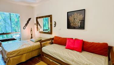 Maresias, Chalé H29 em condomínio dentro da Mata Atlântica e de frente a Entrada 18 da praia - Foto 3