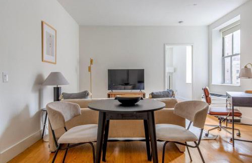 FiDi 1br w game room resident-only speakeasy NYC-1346 - Photo 5