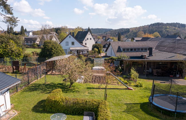 4 bedroom House in Manderscheid with garden and terrace - Photo 52