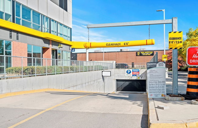 Bright Suites Finch West - Foto 37