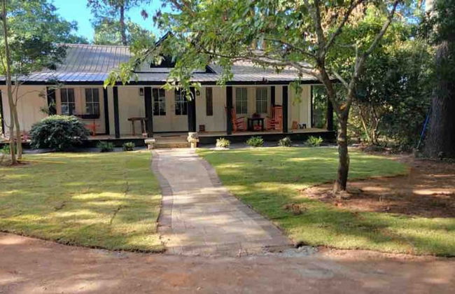 Lake Hartwell Frank Howard Home Clemson - Photo 1