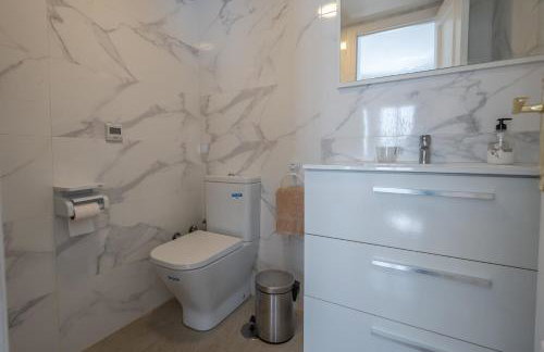 Seaside 3 bedroom Condo 50m beach in Costa del Sol - Foto 12