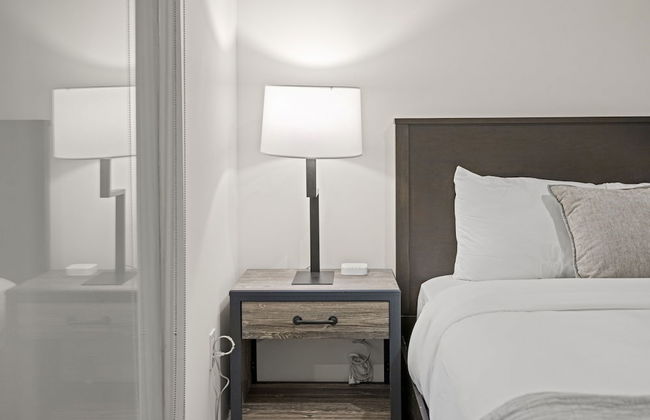 Placemakr Cathedral Heights - Photo 25