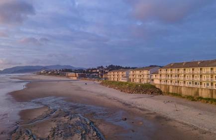Pool and Hot Tub Ground Floor Studio - Oceanfront - Full Kitchen - Patio - Foto 20