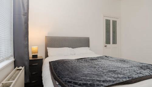 Modern 3-Bedroom Home in-Steps from Crown Point - Foto 4