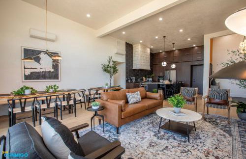 Gathering Place Hot Tub Game rooms - Photo 18