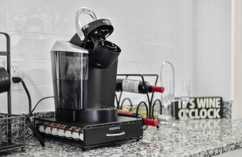 The Happy Place: 3BR Home on Quiet Street - Foto 20