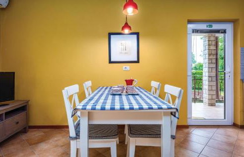 Amazing Apartment In Umag With Wifi - Foto 11