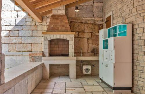 Villa Genesis - Stadtvilla Marčana Istrien - mit privatem, beheizbaren Infinity Pool und Olivengarten - Foto 24