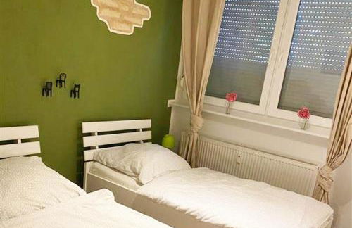 Workers Apartment Bergisch Gladbach Bensberg - Foto 1