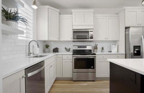 New The Ranch House Freedom Village - Foto 24