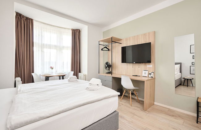 Honest SMICHOV - Foto 8