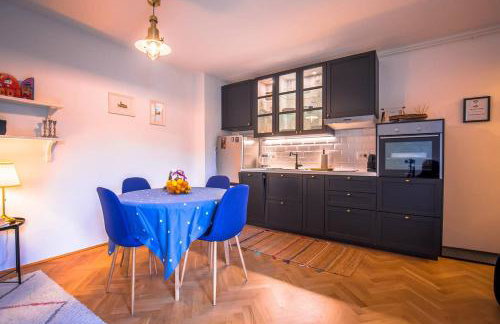 Number 28 Boutique Apartment - Photo 22